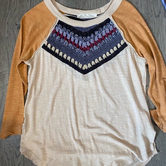 WE THE FREE Spring Bound Crochet Panel Tee Boho Shirt Size XS - Picture 3 of 6